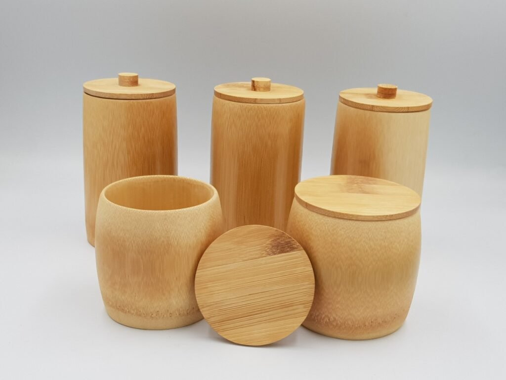 12 cm tall bamboo cup with lid, without handle