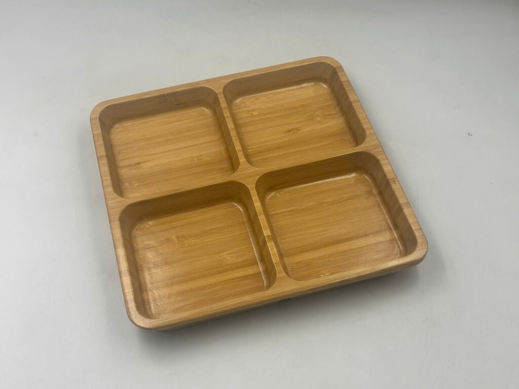 4-compartment bamboo tray