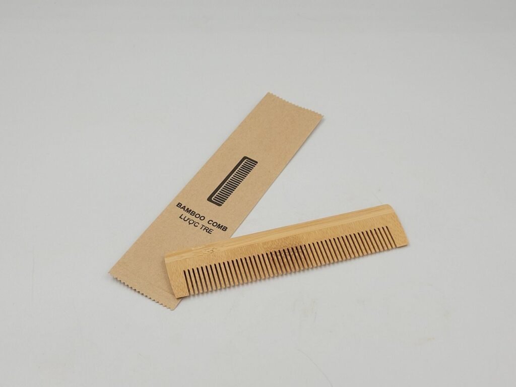 Bamboo comb 13.5x3 cm