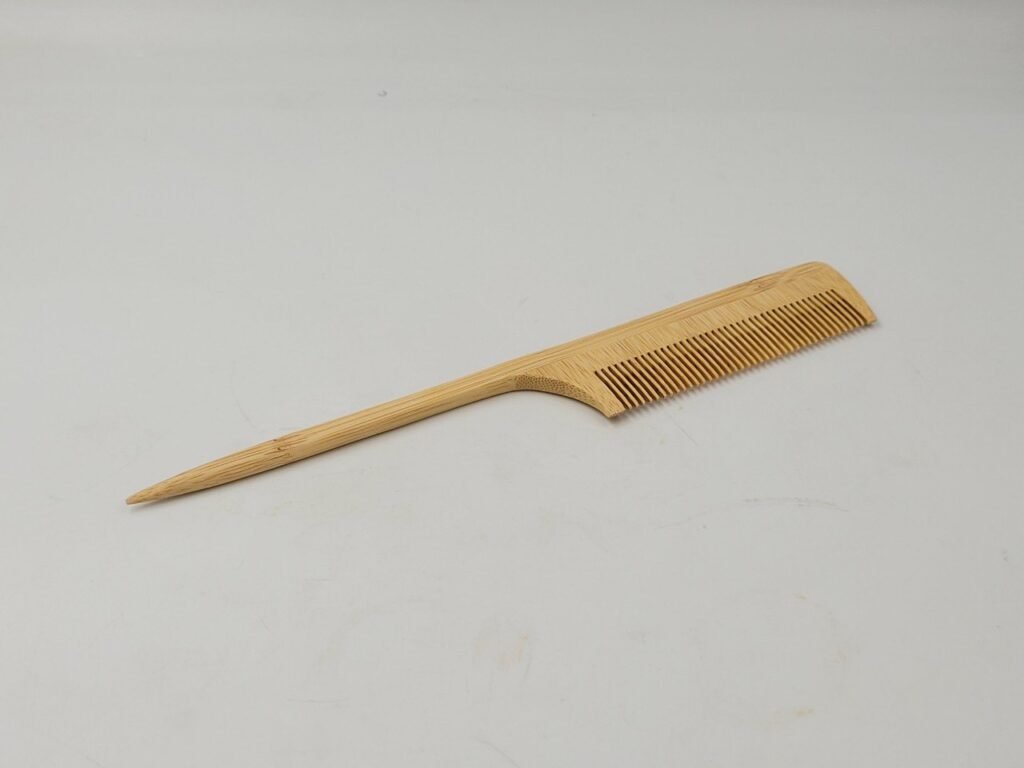 Bamboo comb 21.9x3.2x0.5 cm