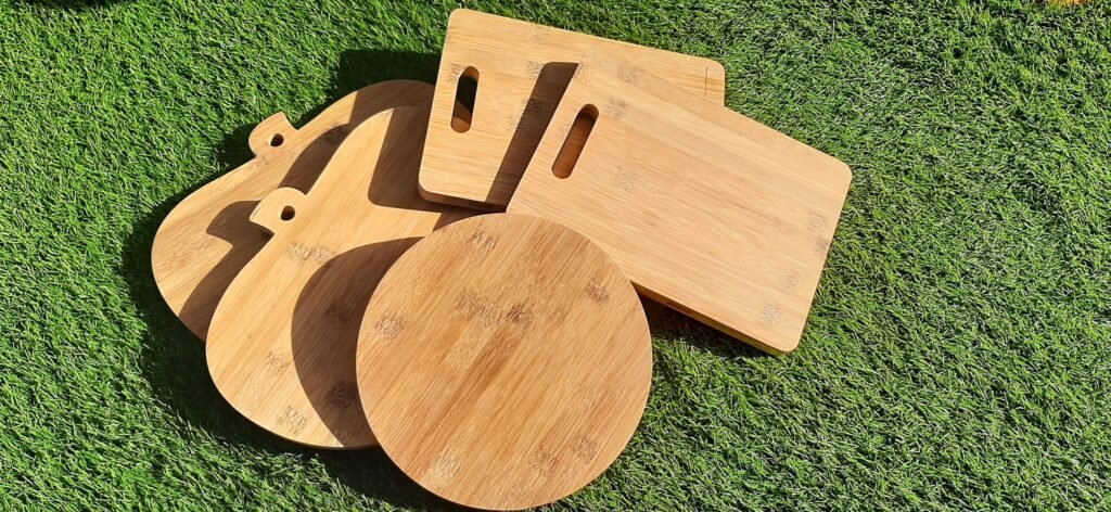 Super Chef round bamboo cutting board